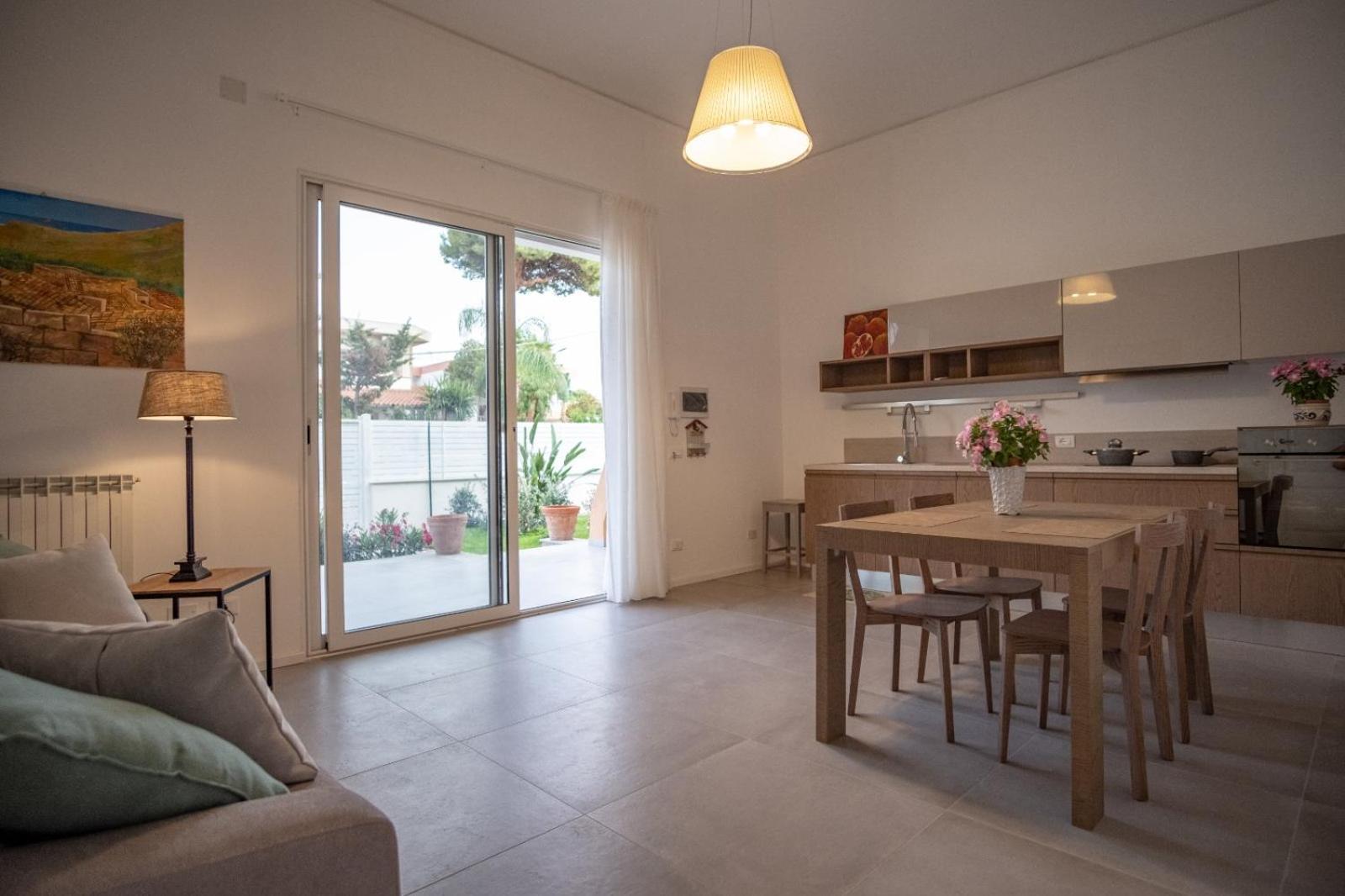 Mondello Felix - Appartamenti In Villa A 600M Dal Mare Экстерьер фото